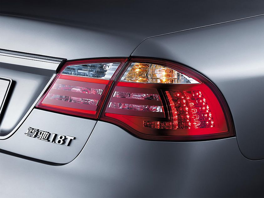 中华新尊驰外观及细节