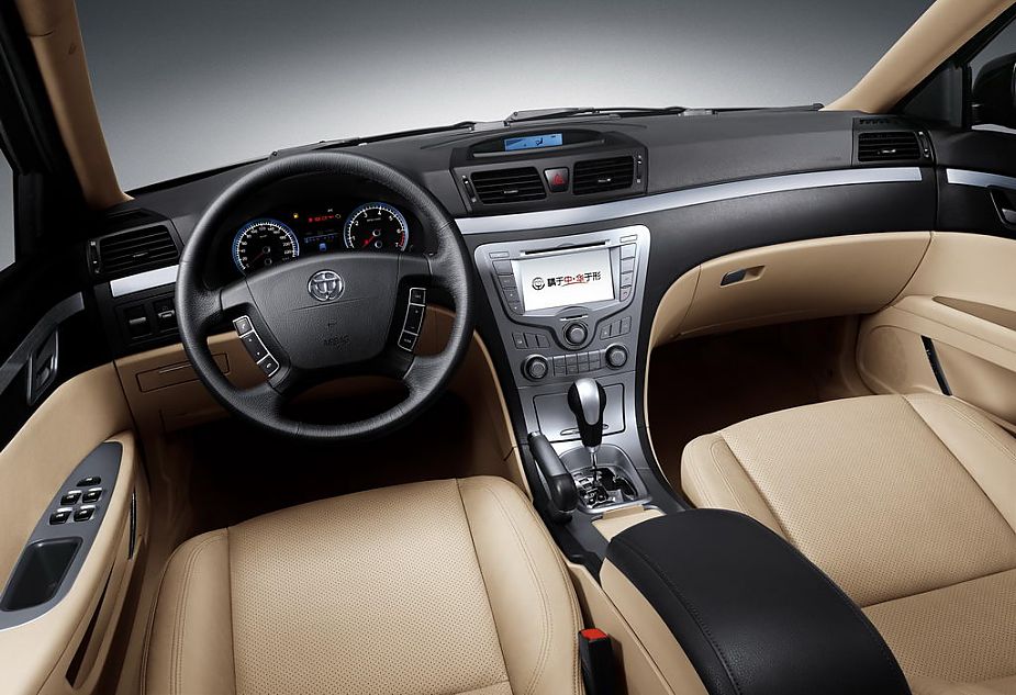 中华新尊驰内饰及细节