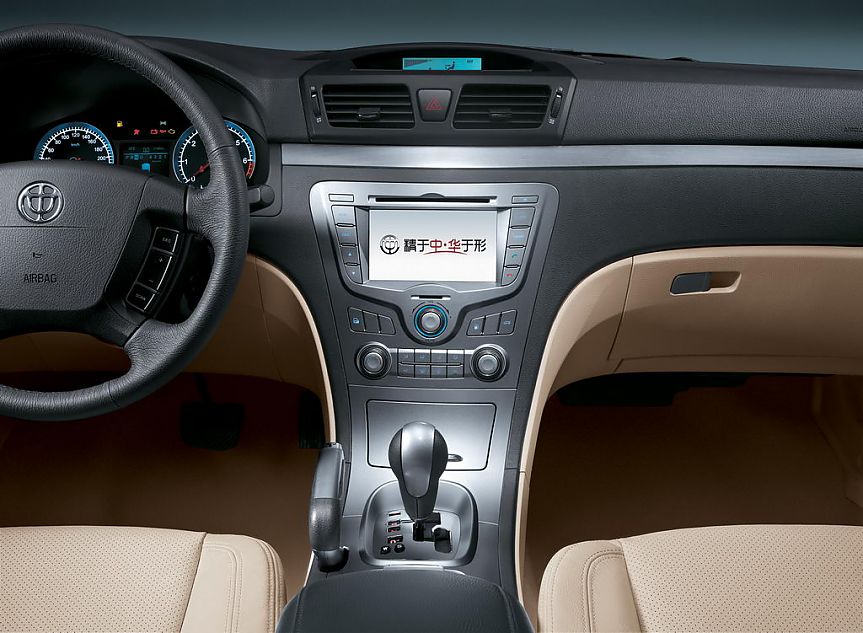 中华新尊驰内饰及细节