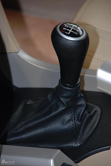 09款中华尊驰上市