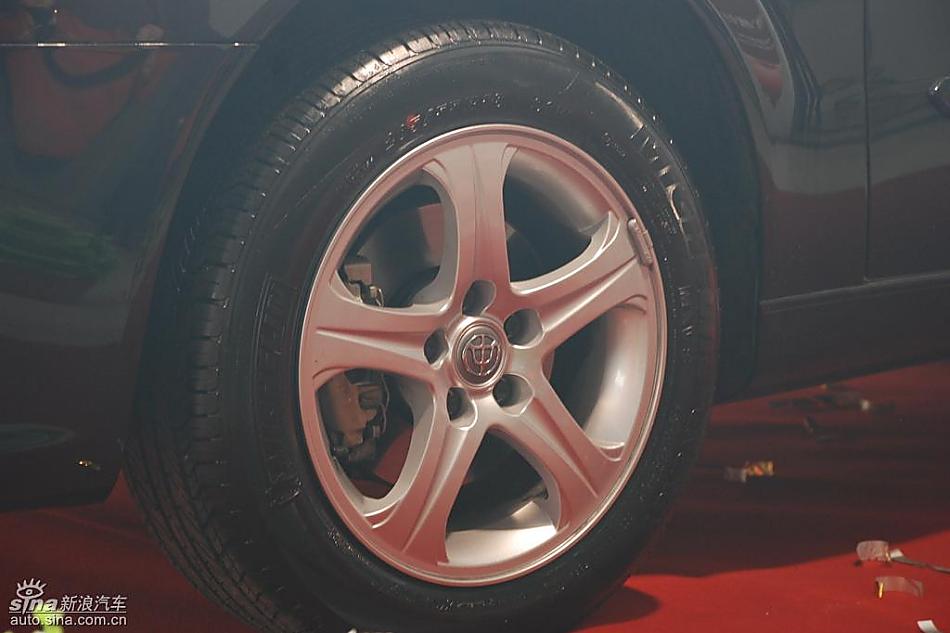 09款中华尊驰上市