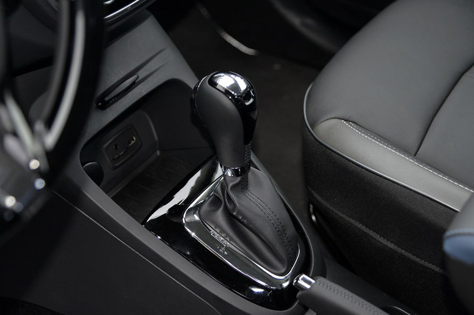 2015款 1.2T 自动豪华型 内饰