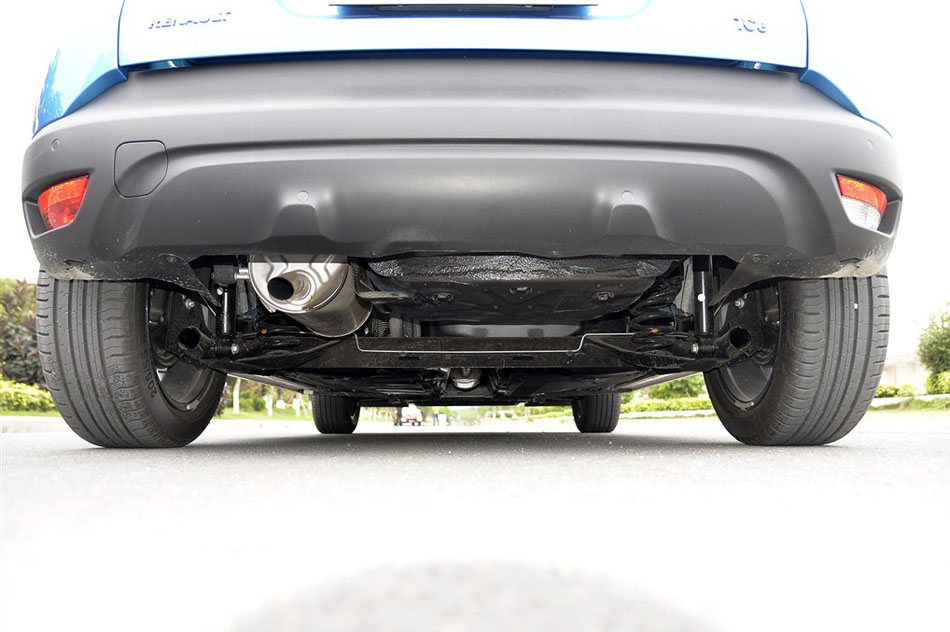 2015款 1.2T 自动豪华型 引擎底盘