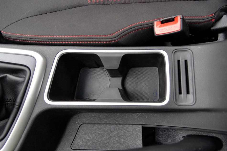 2015款 1.8L 手动舒适型 内饰