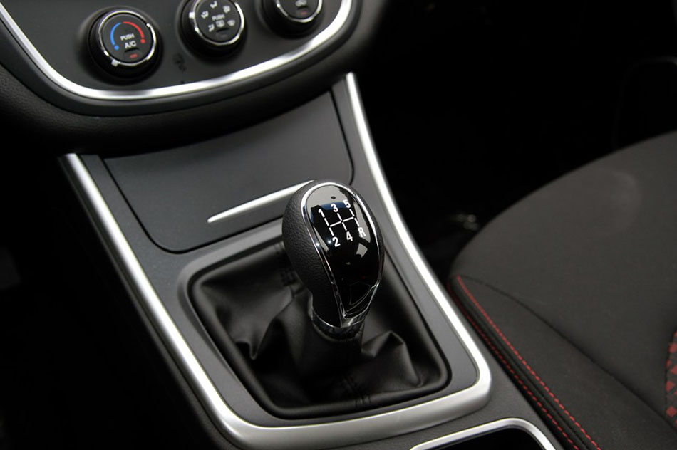 2015款 1.8L 手动舒适型 内饰