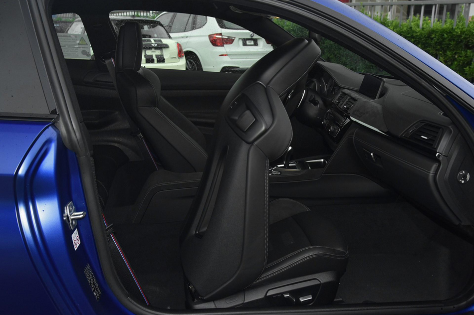 2018款 M4 CS 座椅空间