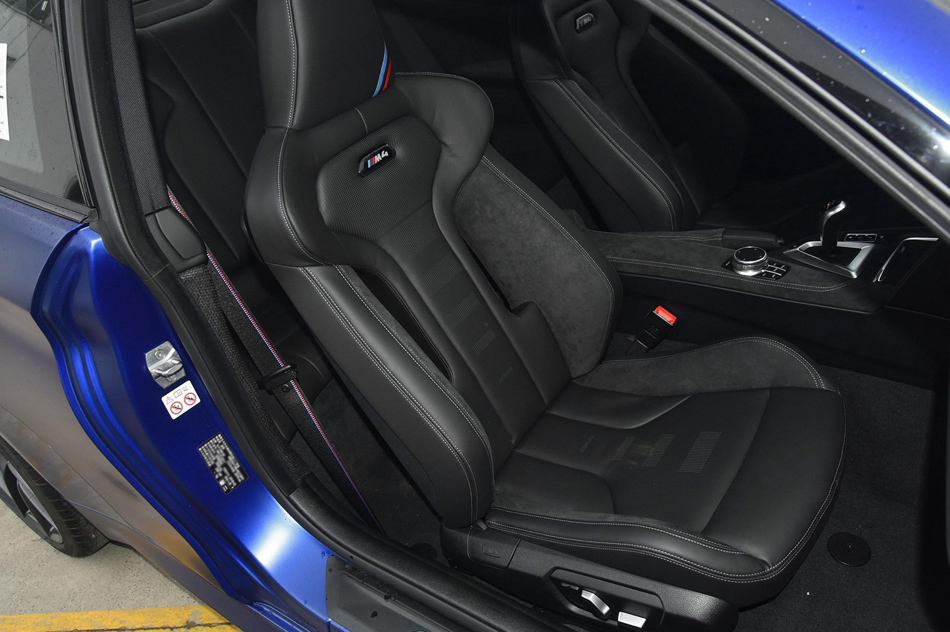2018款 M4 CS 座椅空间