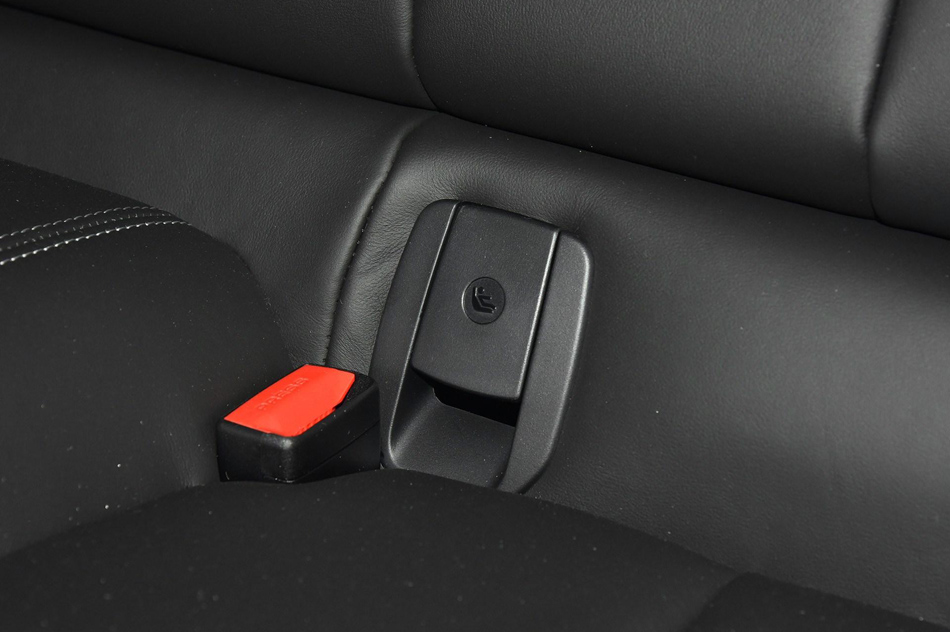 2018款 M4 CS 座椅空间