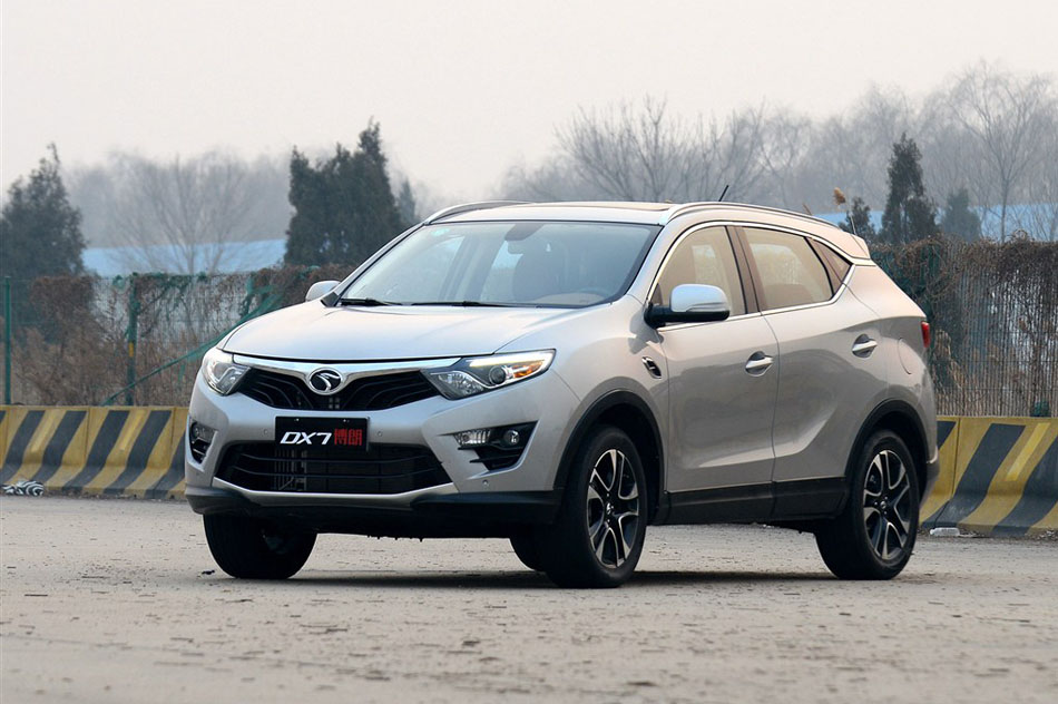 2015款 1.5T 手动尊贵型 外观