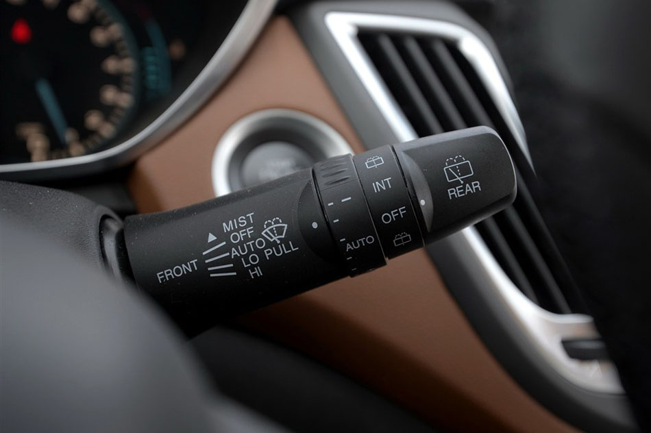 2015款 1.5T 手动尊贵型 内饰