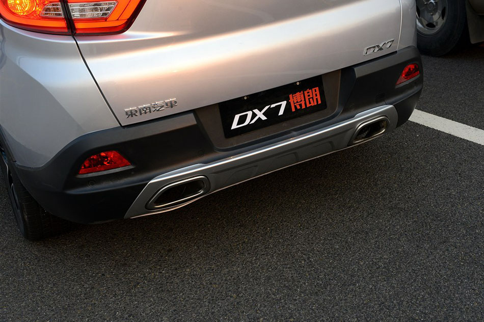 2015款 1.5T 手动尊贵型 细节