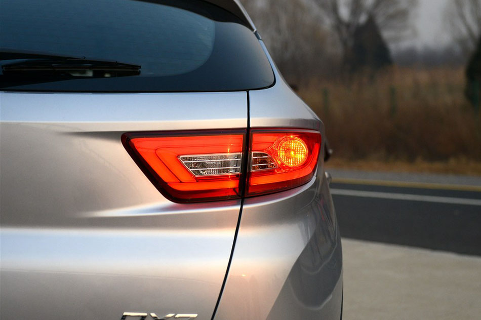 2015款 1.5T 手动尊贵型 细节