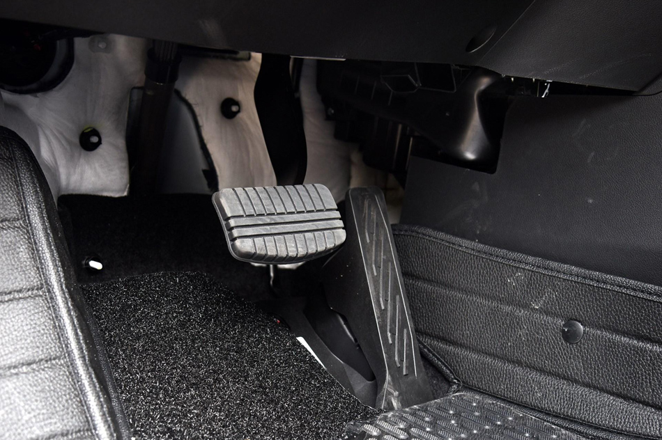 2018款 Prime 1.5T 自动旗舰型 座椅空间