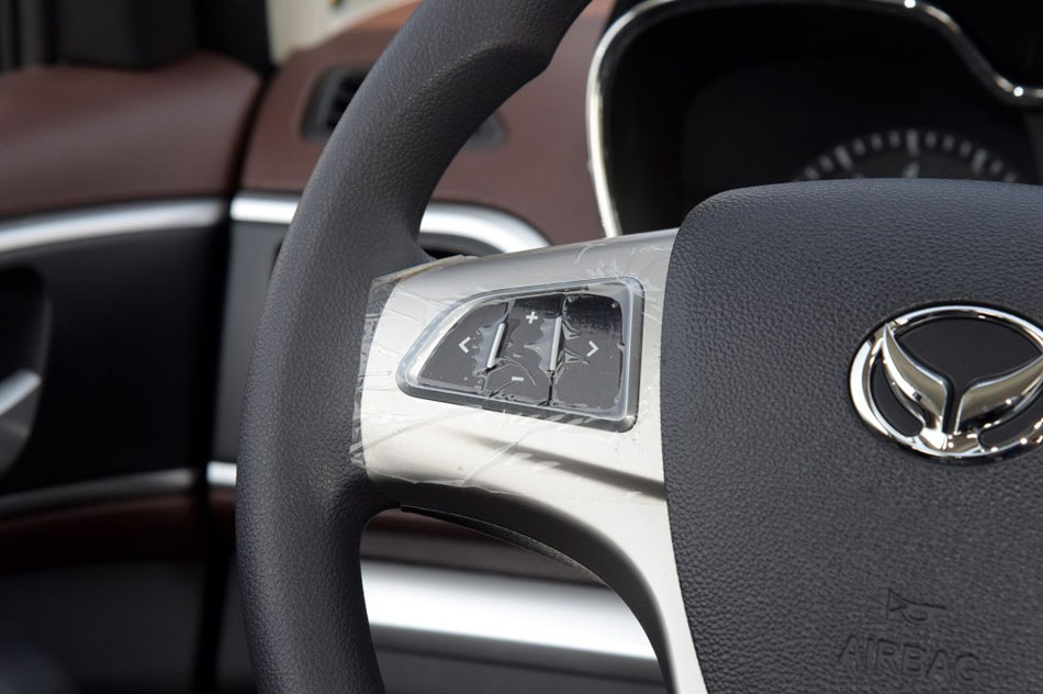 2015款 1.5L 手动舒适型 内饰