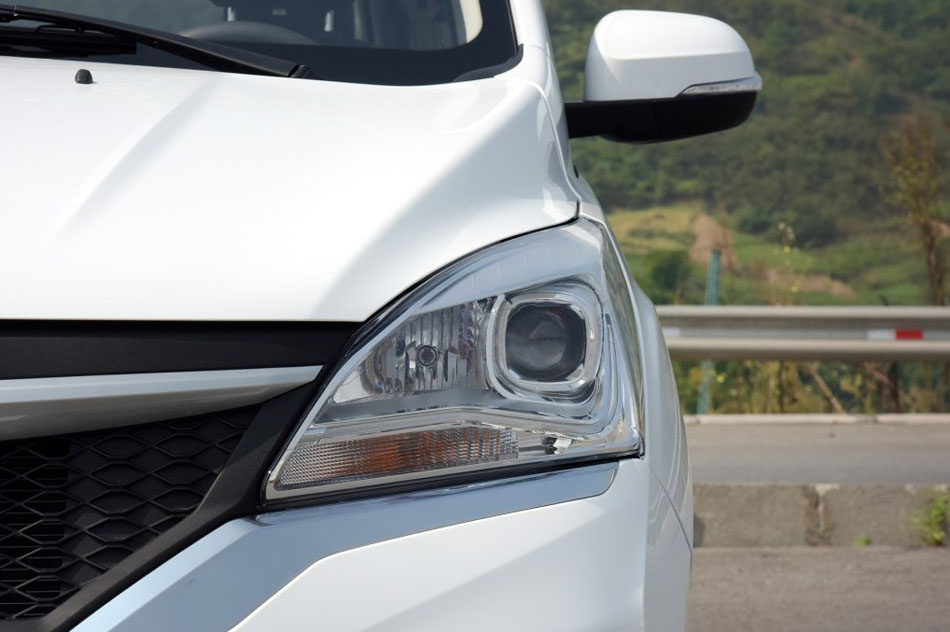 2015款 1.5L 手动舒适型 细节