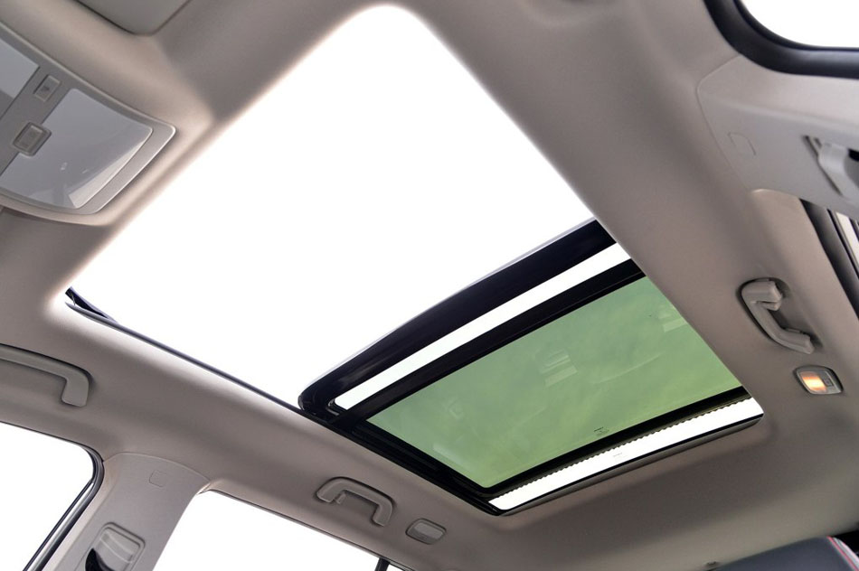 2015款 1.5T 手动至尊型 座椅空间