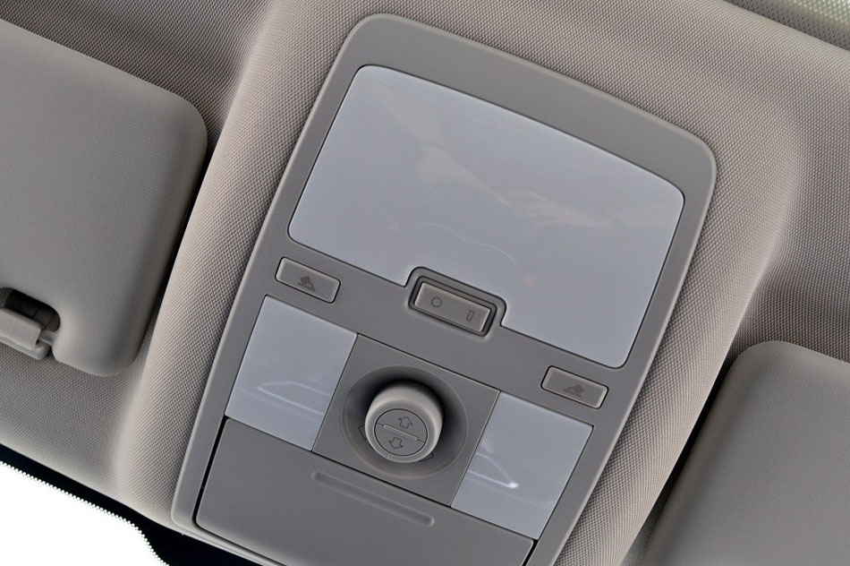 2015款 1.5T 手动至尊型 座椅空间