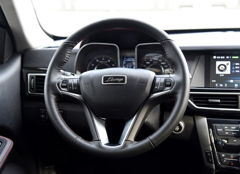 大迈X5  2017款 升级版 1.5T CVT总督型