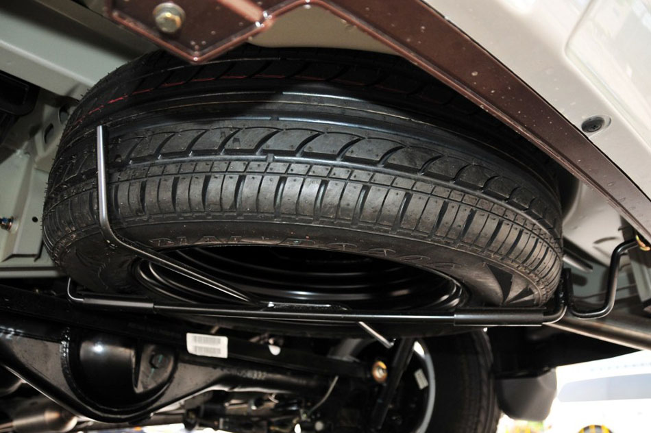 2015款 1.5L舒适型DAM15 引擎底盘