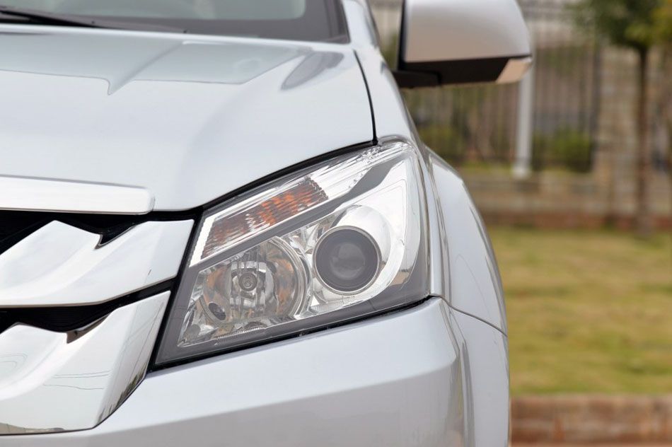 2015款 3.0T 四驱手动探索型 5座 细节