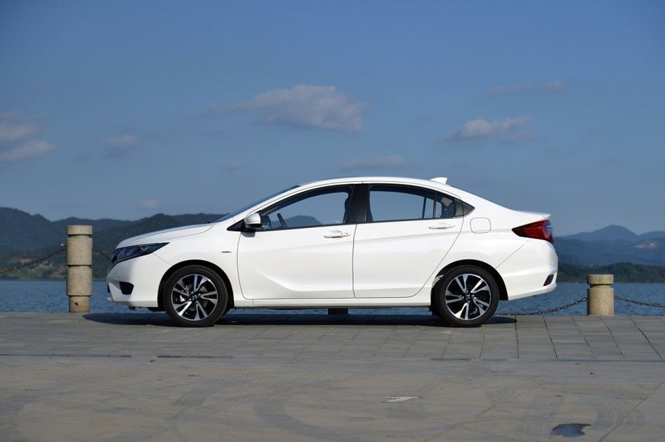 2016款 1.5L CVT豪华版 外观