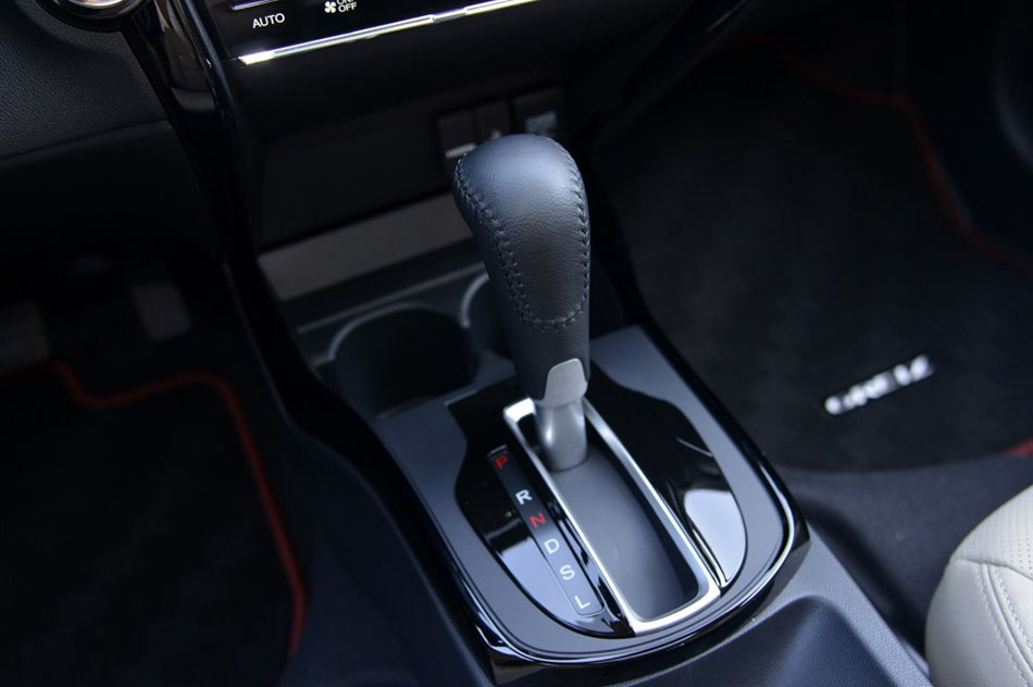 2016款 1.5L CVT豪华版 内饰