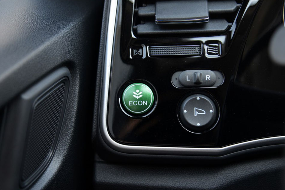 2016款 1.5L CVT豪华版 内饰