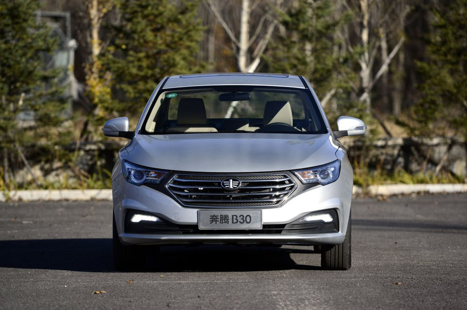 2016款 1.6L 自动尊贵型 外观