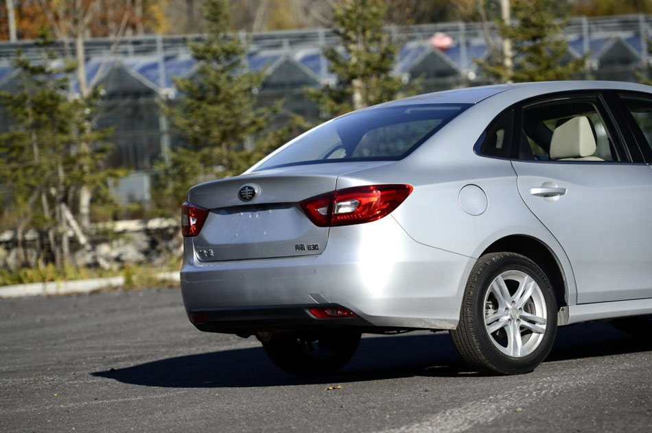 2016款 1.6L 自动尊贵型 其他细节