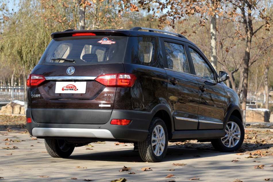 2016款 1.5L 手动尊享型 232座 外观