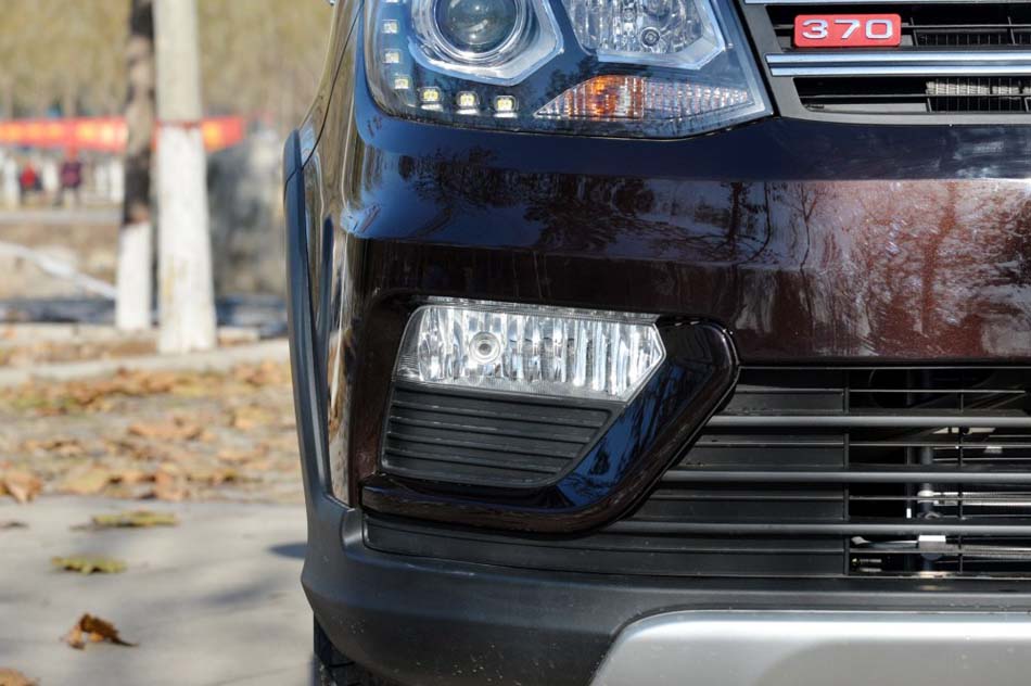 2016款 1.5L 手动尊享型 232座 细节