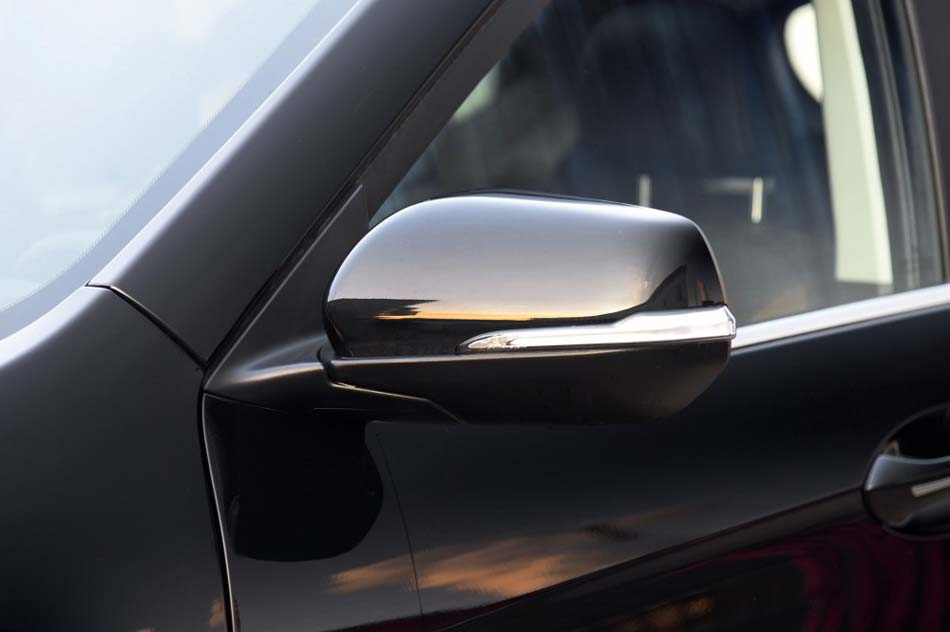 2016款 1.8T 自动两驱周年纪念版 细节