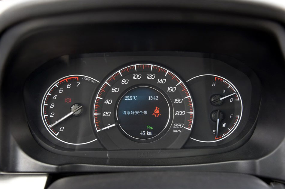 2016款 1.5T 手动风尚型 内饰