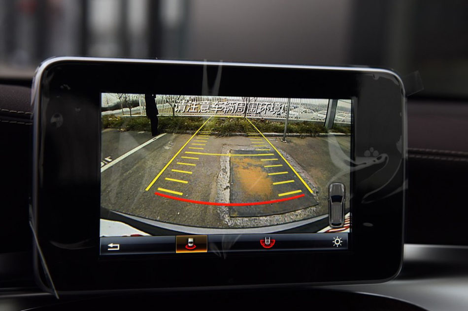 2016款 GLC 260 4MATIC 动感型 内饰