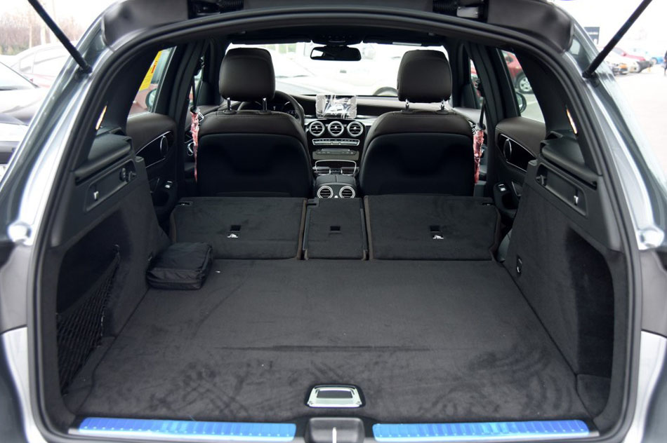 2016款 GLC 260 4MATIC 动感型 座椅空间