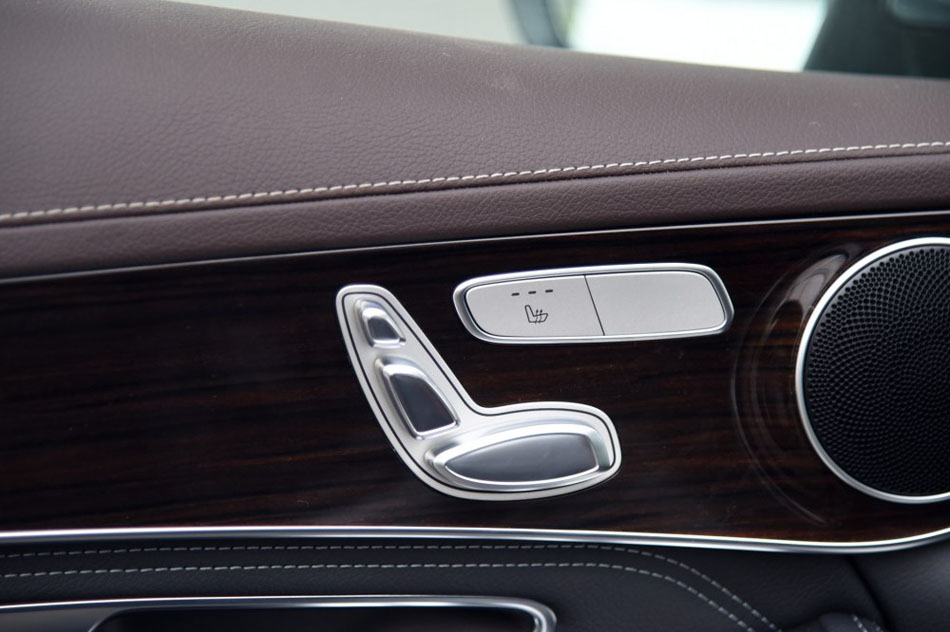 2016 GLC 260 4MATIC  οռ