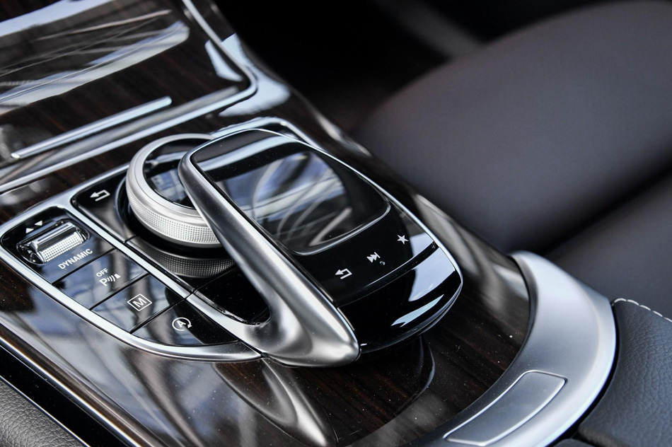 2019款 GLC 260 4MATIC 动感型 内饰