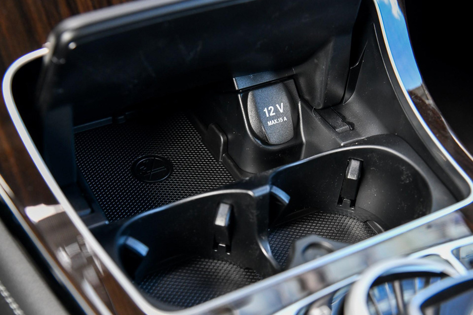 2019款 GLC 260 4MATIC 动感型 内饰