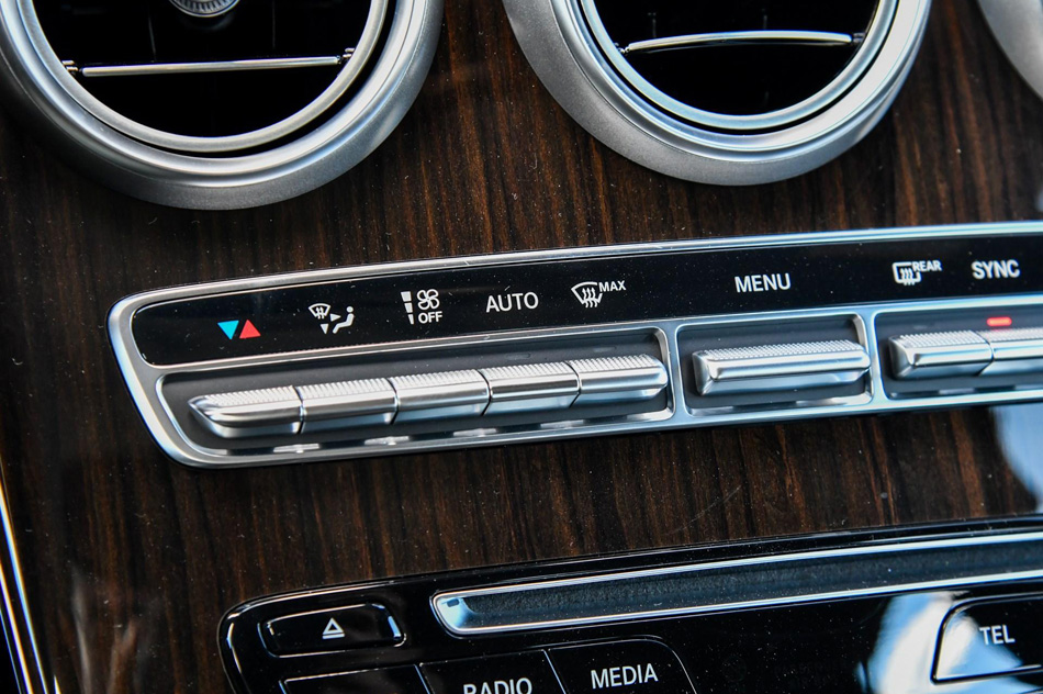 2019款 GLC 260 4MATIC 动感型 内饰