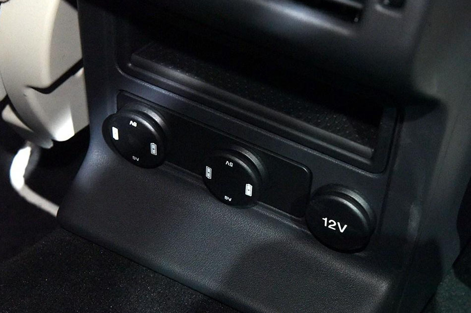 2016款 3.0T S高性能版 座椅空间