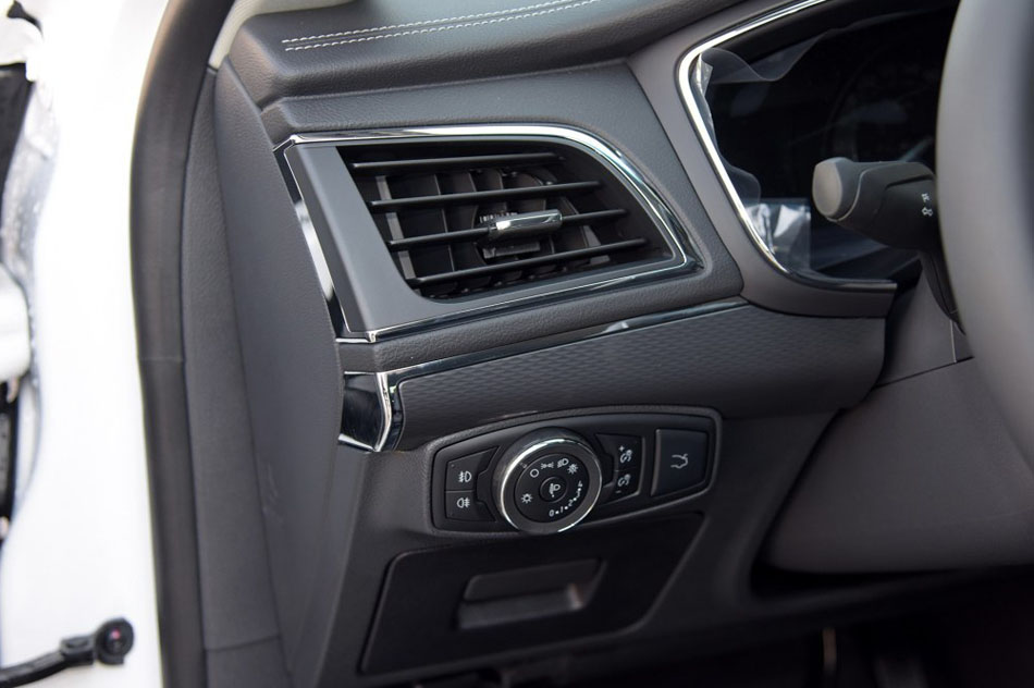 2015款 2.0L GTDi 时尚型 内饰