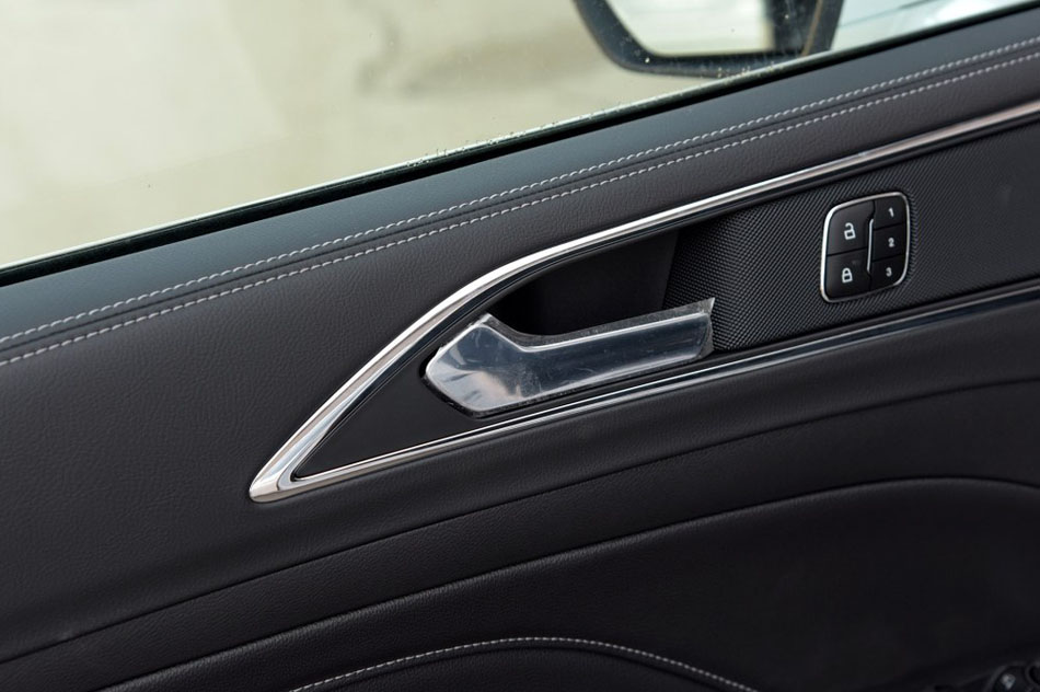 2015款 2.0L GTDi 时尚型 座椅空间