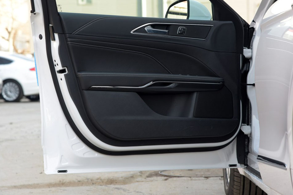 2015款 2.0L GTDi 时尚型 座椅空间