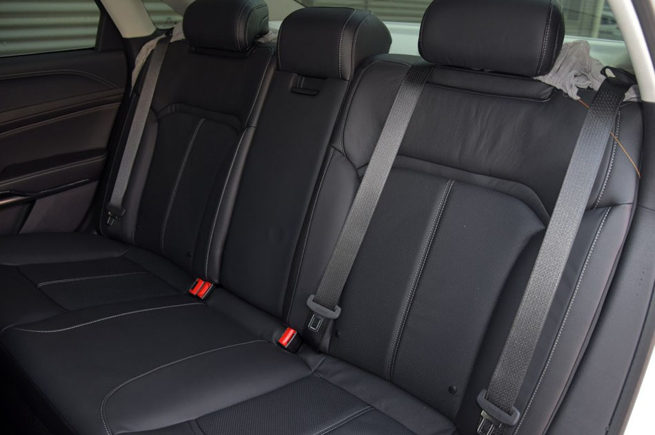 2015款 2.0L GTDi 时尚型 座椅空间