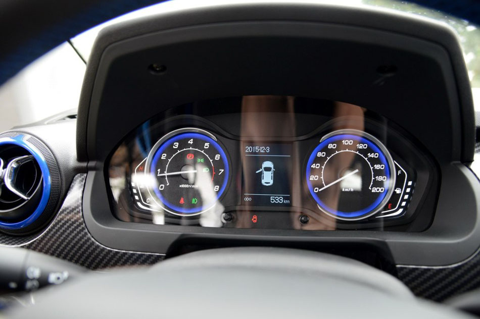 2015款 1.5L 手动精英型 内饰