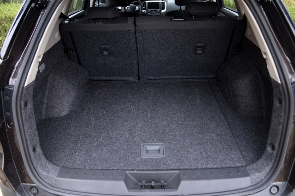 2016款 1.5L 自动尊酷型 座椅空间