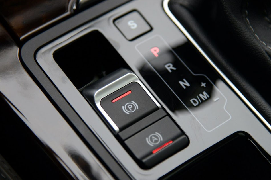 2016款 1.8T DCT公务版 内饰