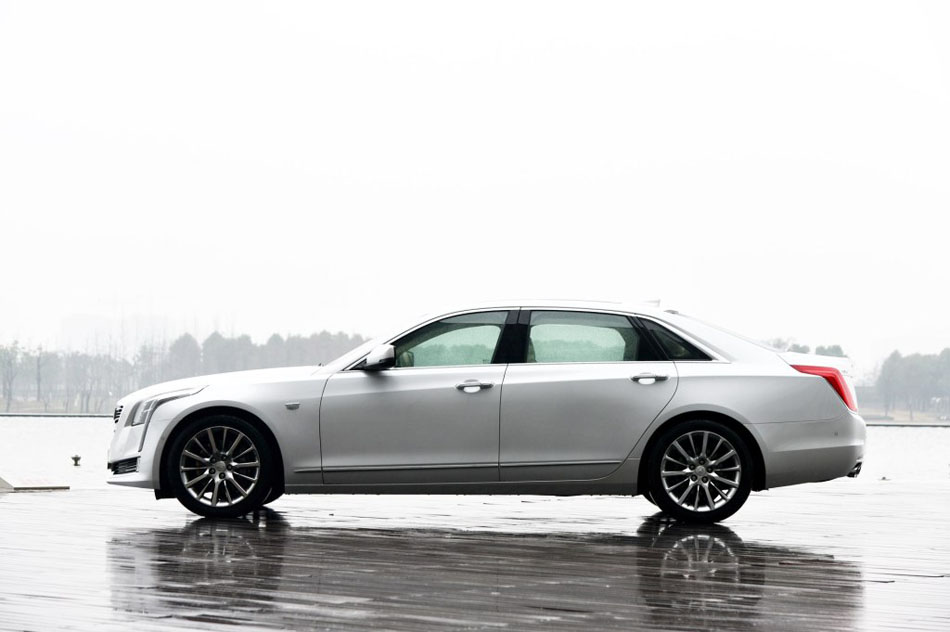 2016款 40T 铂金版 外观