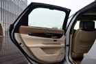 2016款 40T 铂金版 座椅空间
