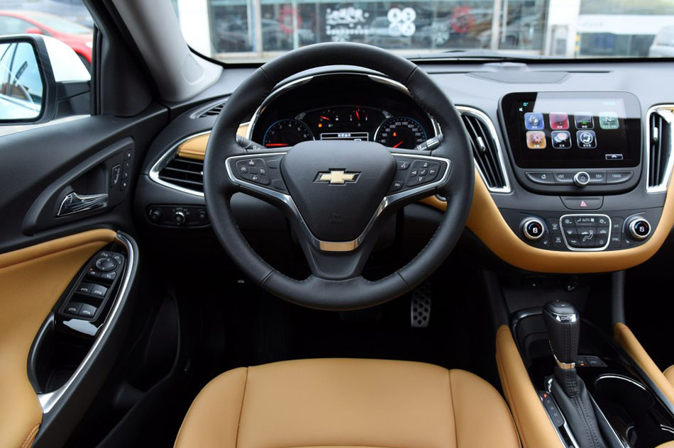 2016款 1.5T 双离合锐耀版 内饰